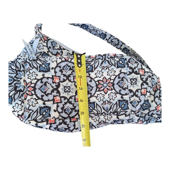 VERA BRADLEY QUILTED GO AHEAD CONVERTIBLE CROSSBODY FLORAL LISBON MEDALLION NWOT - Picture 6 of 15